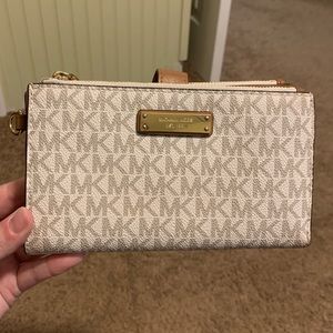 Michael Kors wallet